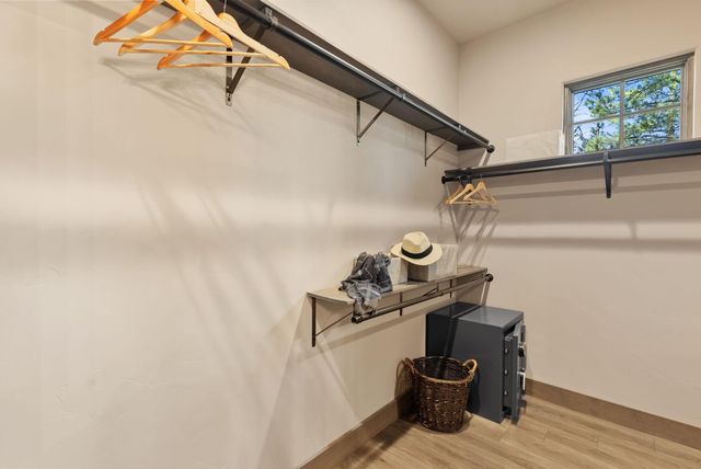 69255 Crooked Horseshoe Road, Sisters, OR 97759