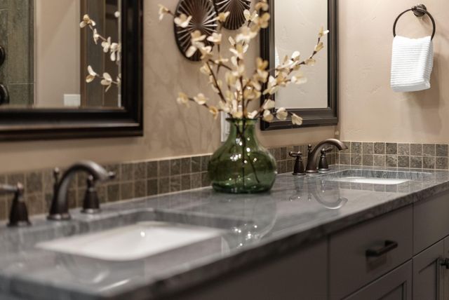 69255 Crooked Horseshoe Road, Sisters, OR 97759