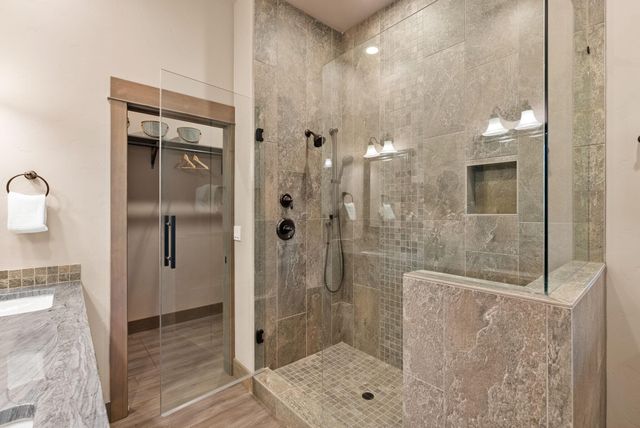 69255 Crooked Horseshoe Road, Sisters, OR 97759