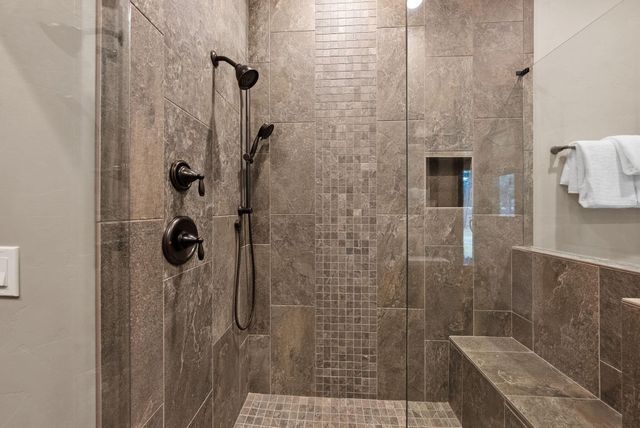 69255 Crooked Horseshoe Road, Sisters, OR 97759