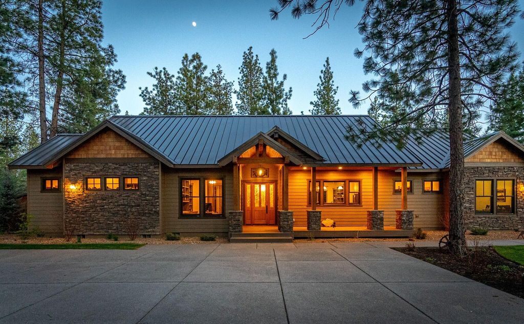 69255 Crooked Horseshoe Road, Sisters, OR 97759