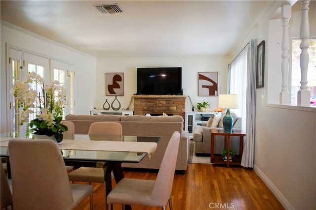 2019 Valencia, Santa Ana, CA 92706