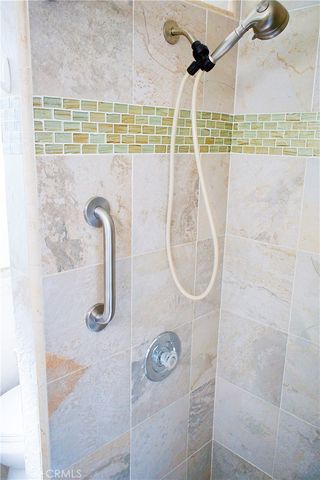 2019 Valencia, Santa Ana, CA 92706