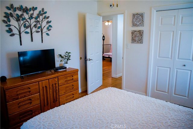 2019 Valencia, Santa Ana, CA 92706