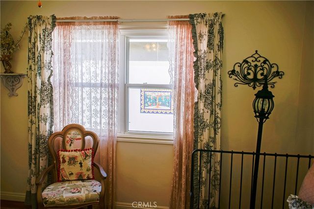 2019 Valencia, Santa Ana, CA 92706