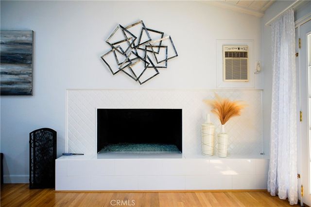 2019 Valencia, Santa Ana, CA 92706