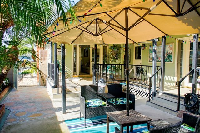 2019 Valencia, Santa Ana, CA 92706