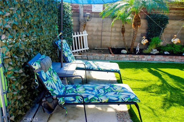 2019 Valencia, Santa Ana, CA 92706