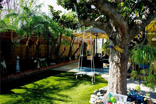 2019 Valencia, Santa Ana, CA 92706