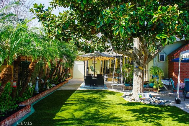 2019 Valencia, Santa Ana, CA 92706