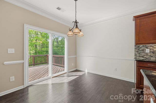 106 E Heart Pine Lane, Statesville, NC 28677
