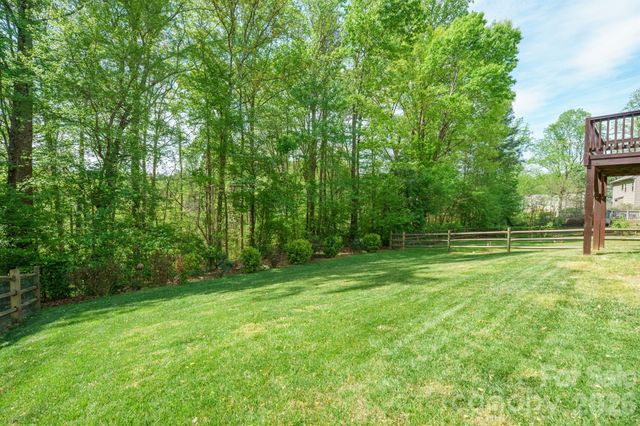 106 E Heart Pine Lane, Statesville, NC 28677