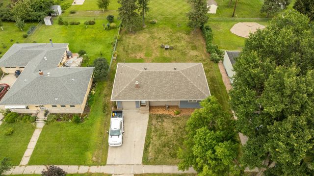 1510 6th Avenue S, Moorhead, MN 56560