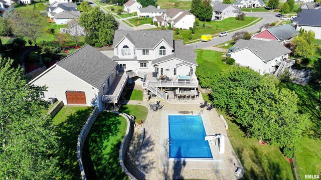 539 34th Avenue N, Clinton, IA 52732