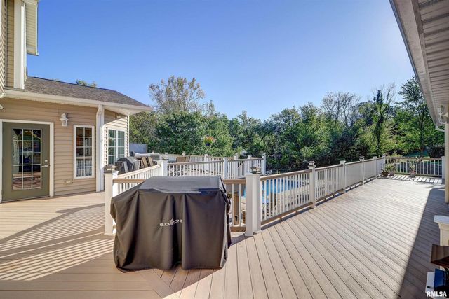 539 34th Avenue N, Clinton, IA 52732