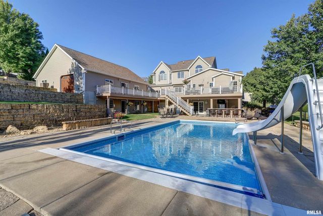 539 34th Avenue N, Clinton, IA 52732