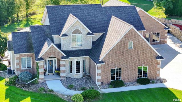 539 34th Avenue N, Clinton, IA 52732