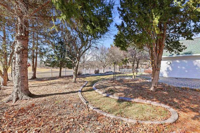 2336 HOPF LANE, De Pere, WI 54115