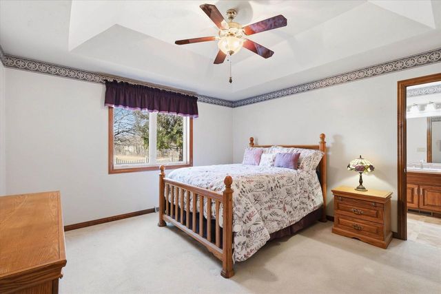 2336 HOPF LANE, De Pere, WI 54115