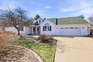 2336 HOPF LANE, De Pere, WI 54115