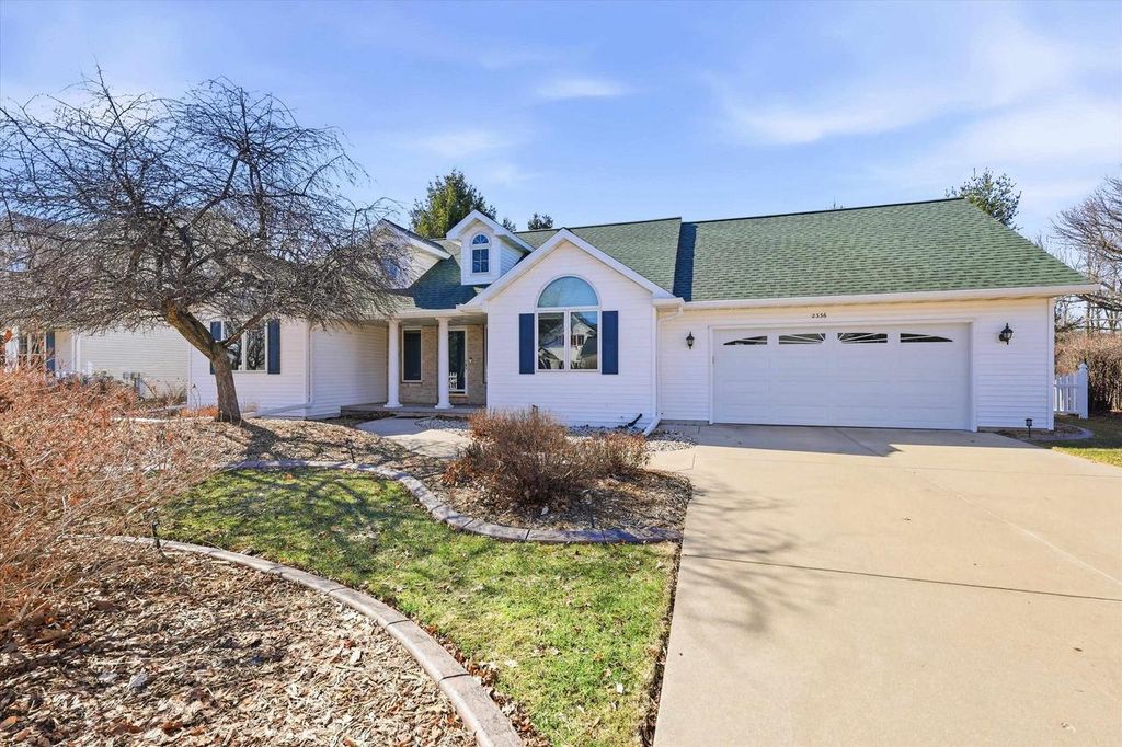 2336 HOPF LANE, De Pere, WI 54115