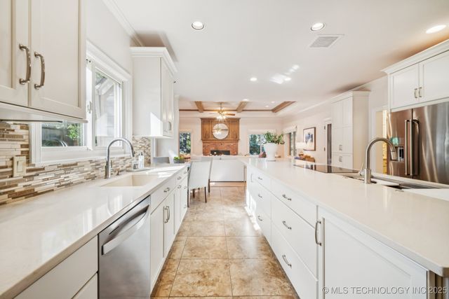 3038 S Utica Avenue, Tulsa, OK 74114