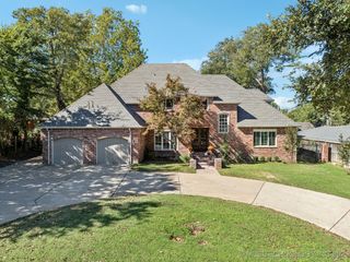 3038 S Utica Avenue, Tulsa, OK 74114