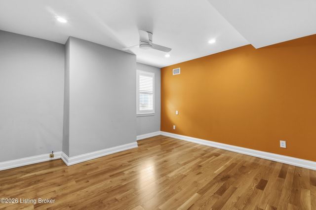 1129 Fischer Ave, Louisville, KY 40204