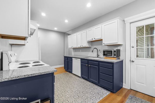 1129 Fischer Ave, Louisville, KY 40204