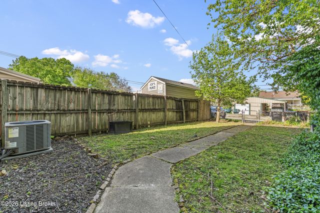 1129 Fischer Ave, Louisville, KY 40204