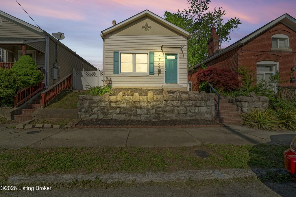 1129 Fischer Ave, Louisville, KY 40204