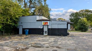 990 N Schuyler Avenue, Kankakee, IL 60901