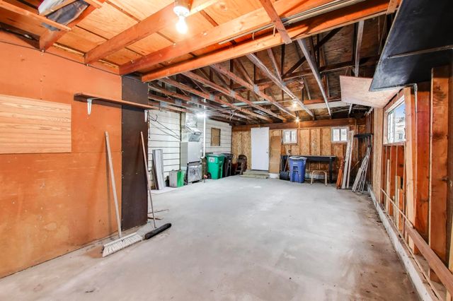 3561 Liverpool Road, Lake Station, IN 46405