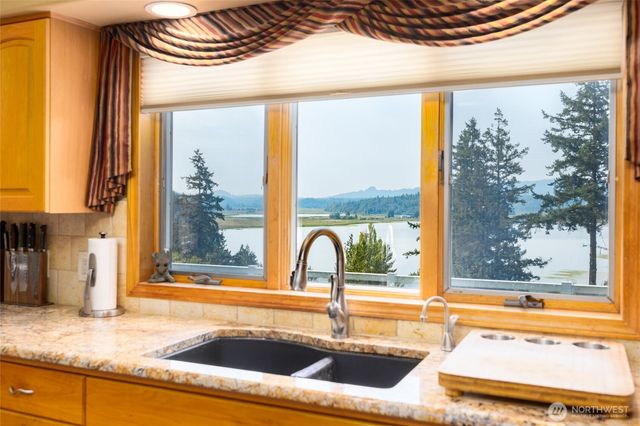 24123 Old Day Creek Road, Sedro Woolley, WA 98284