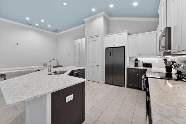 7991 LAKE JAMES BOULEVARD, Lakeland, FL 33810