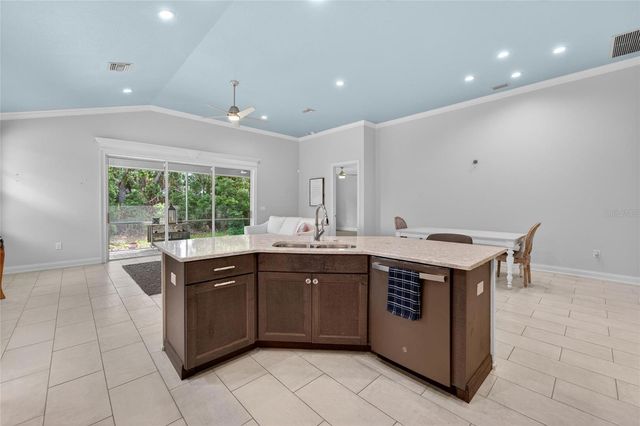 7991 LAKE JAMES BOULEVARD, Lakeland, FL 33810