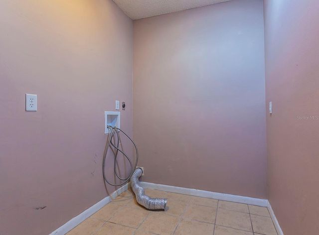 1504 MEADOW STREET, Wildwood, FL 34785