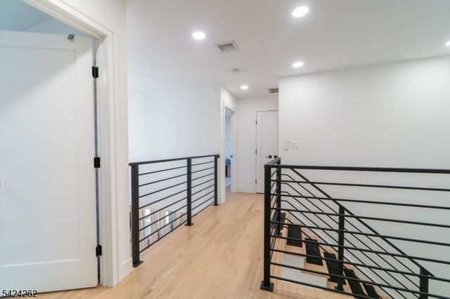 58 26Th St, Fair Lawn Boro, NJ 07410