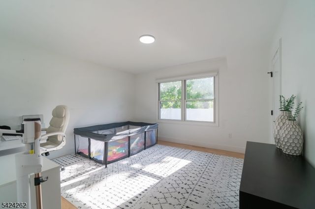 58 26Th St, Fair Lawn Boro, NJ 07410