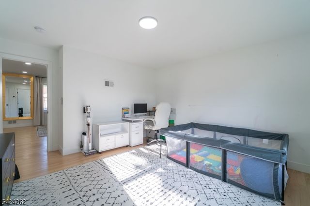 58 26Th St, Fair Lawn Boro, NJ 07410