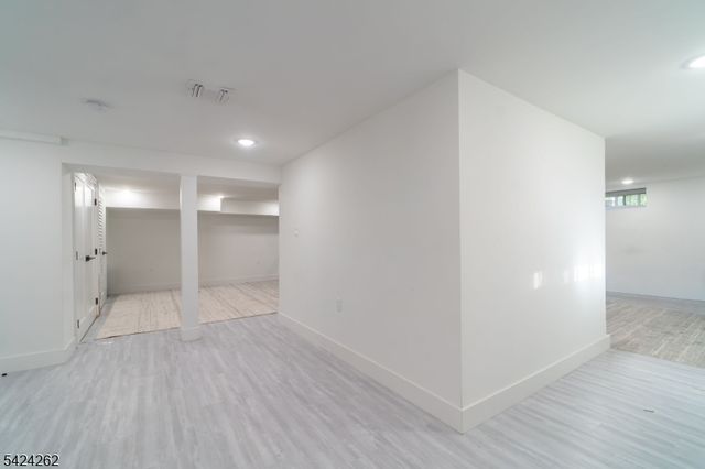 58 26Th St, Fair Lawn Boro, NJ 07410