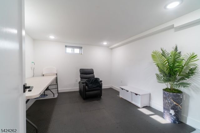 58 26Th St, Fair Lawn Boro, NJ 07410