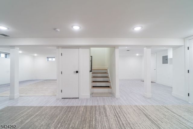 58 26Th St, Fair Lawn Boro, NJ 07410