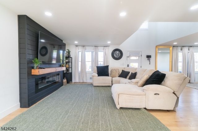 58 26Th St, Fair Lawn Boro, NJ 07410