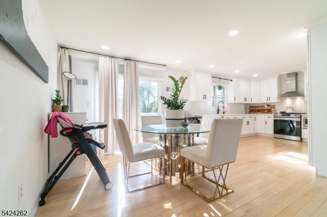 58 26Th St, Fair Lawn Boro, NJ 07410