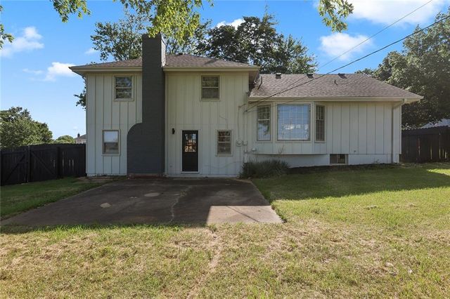 12941 Fuller Avenue, Grandview, MO 64030