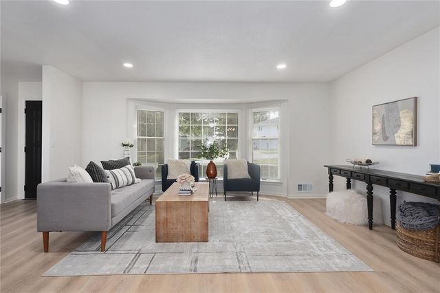 12941 Fuller Avenue, Grandview, MO 64030