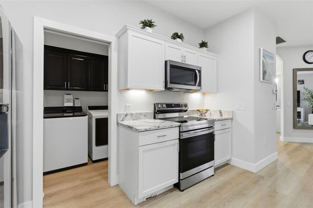 2278 VINTAGE STREET, Sarasota, FL 34240