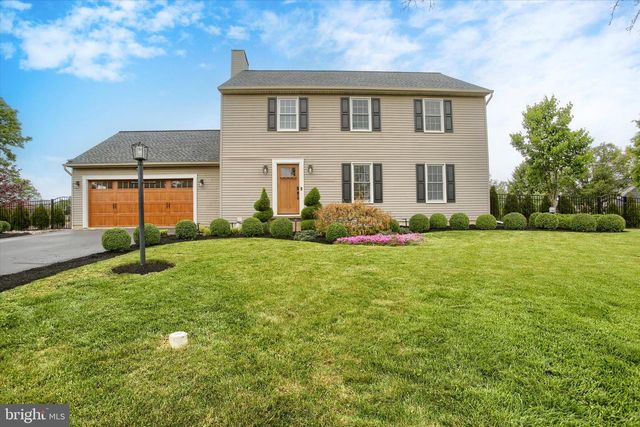 11 WHEATSTONE DR, Palmyra, PA 17078
