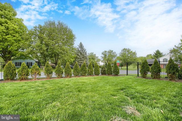 11 WHEATSTONE DR, Palmyra, PA 17078